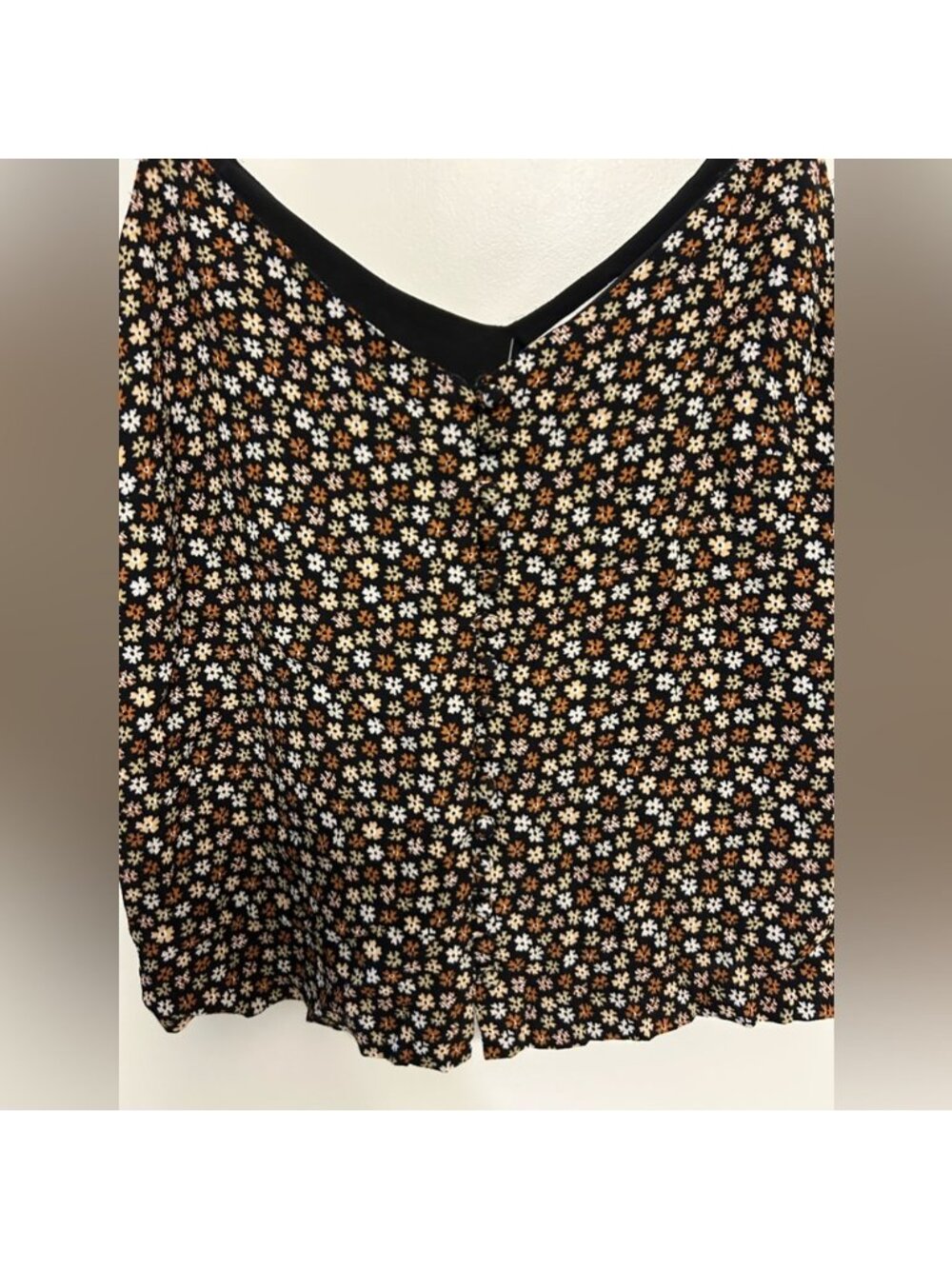 Tank Top - Picture 3 of 4